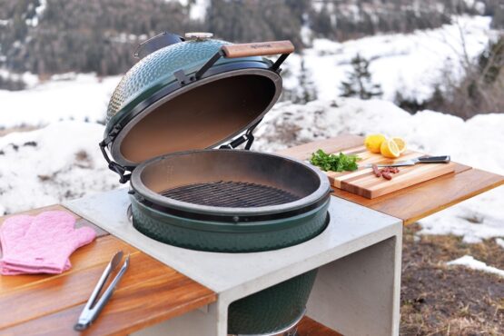 buitenkeuken voor de keramische bbq